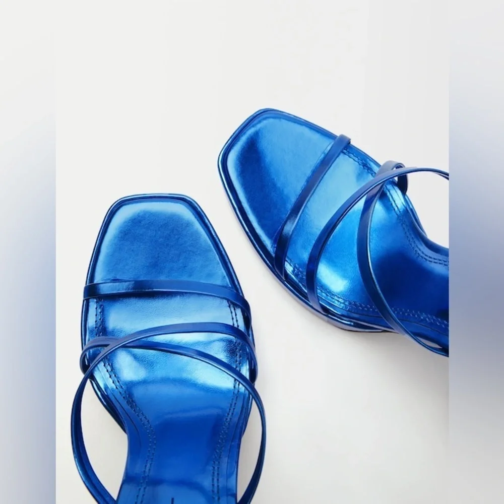 Bershka nwt metallic